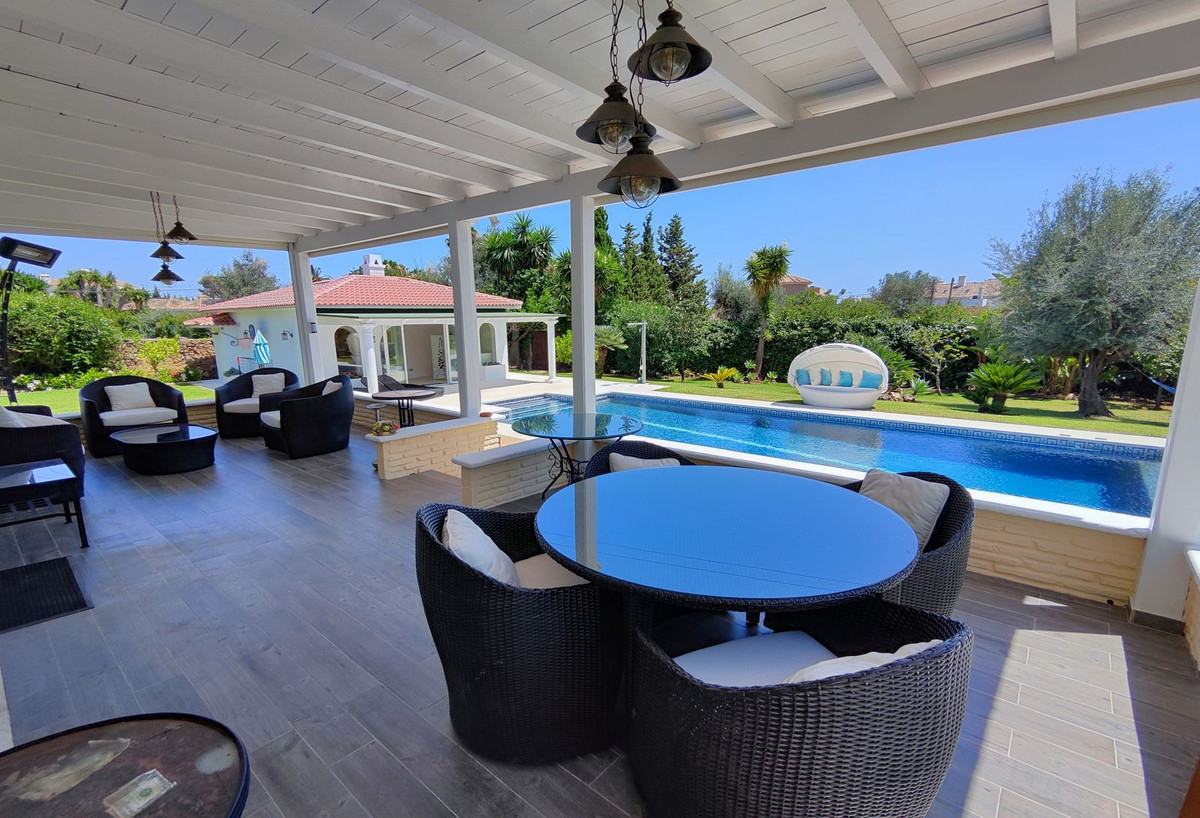 4 Bedroom Detached Villa, Marbella