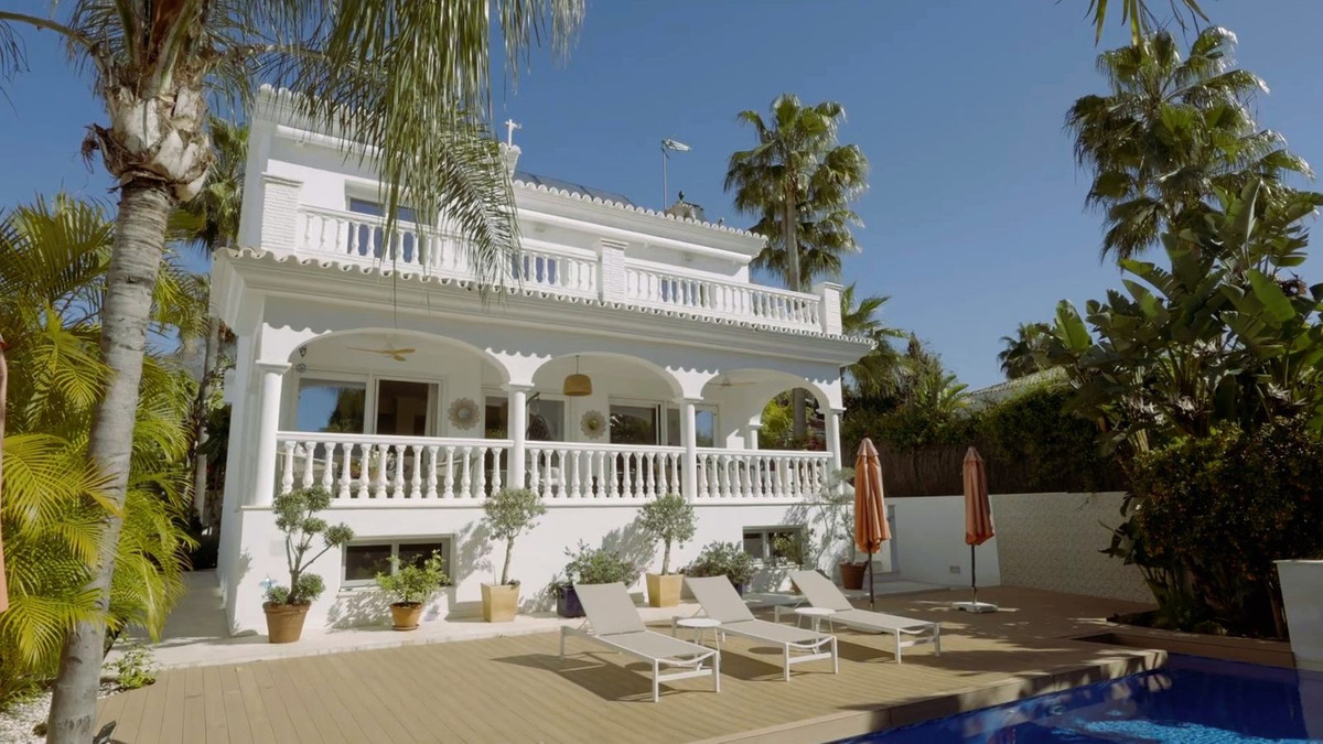 4 Bedroom Detached Villa, The Golden Mile