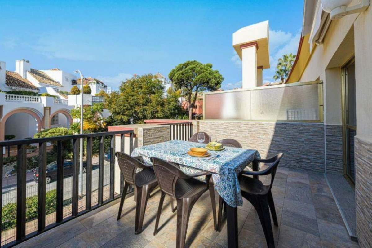 1 Bedroom Ground Floor Apartment, Elviria